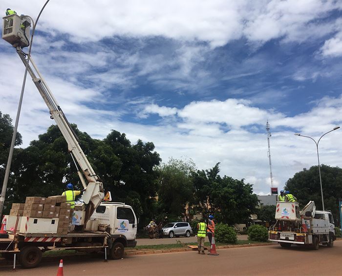 Lampu jalanan LED tidak akan menyebabkan polusi lingkungan 左蓉-宣盟 -7 组